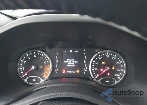 2018 Jeep Renegade Latitude 4X4 из США, поврежденный, VIN ZACCJBBB8JPJ11635